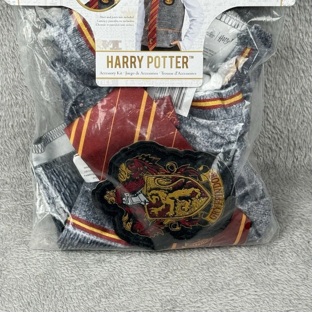 Harry Potter Accessory Kit Sweater‎ Vest Breakaway Tie Reusable Patch NWT